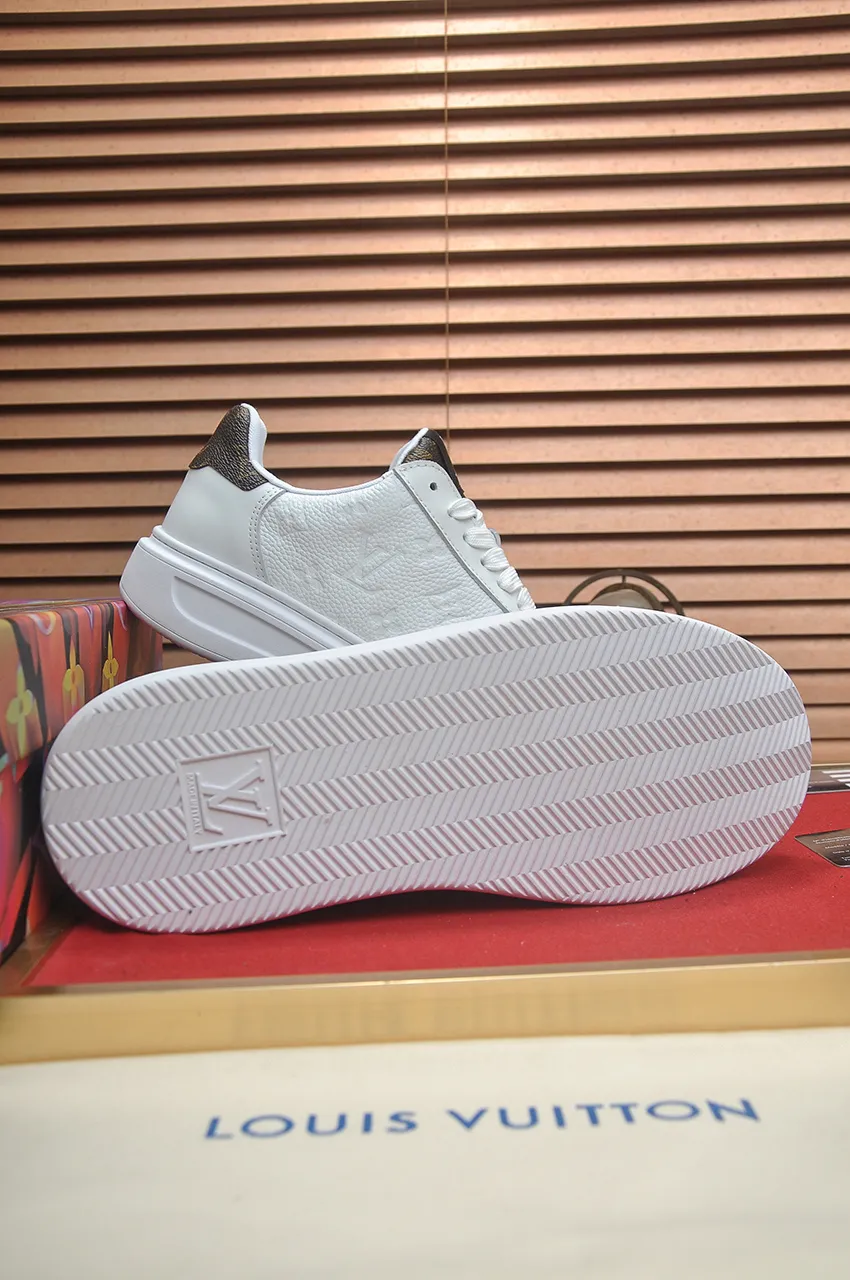 Men's shoes 💰540💶[LOUIS VUITTON] Original order price (water-dyed cowhide lining) new model 🍀LV Louis Vuitton * - top version of LV classic trendy shoes! Made of imported original cowhide, water-dyed cowhide lining, and original wear-resistant rubber outsole! High quality products! Code number 38-45 (45 is custom-made and cannot be returned or exchanged)
